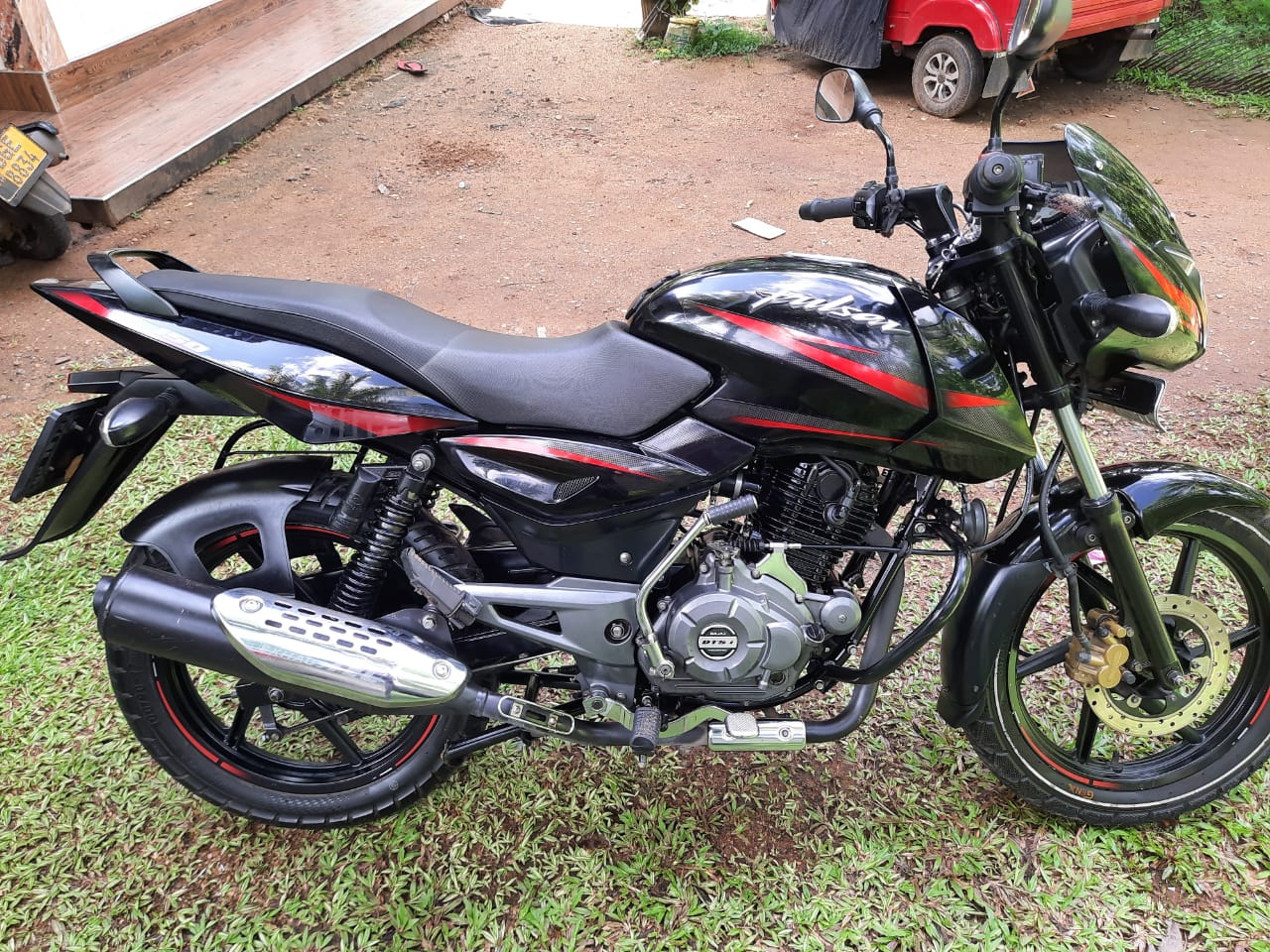 Bajaj Pulsar 150 2017
