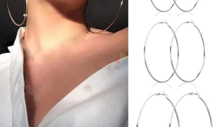 Hoops earrings