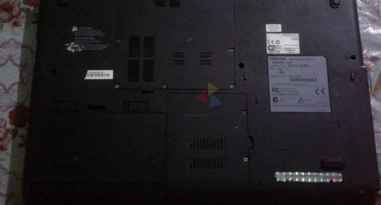 TOSHIBA Satellite L40
