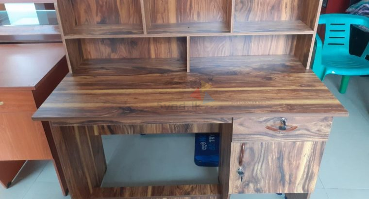 Hi Rack 3 x 1.5 Study Table