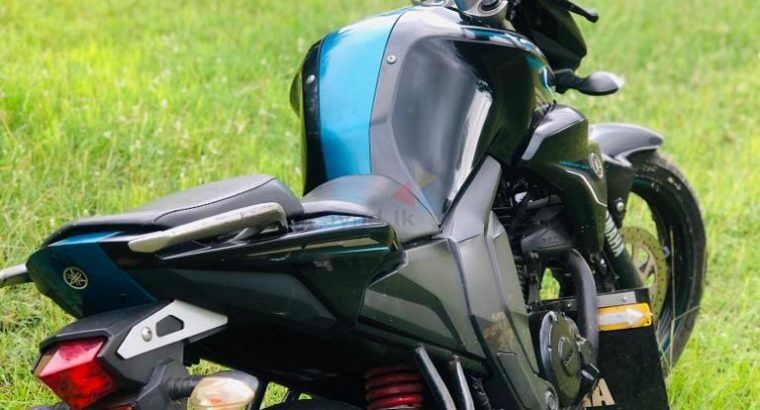 Yamaha FZS Version 2