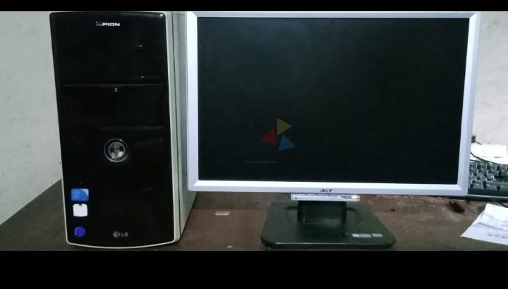 Core 2 Quad Pc And Monitor