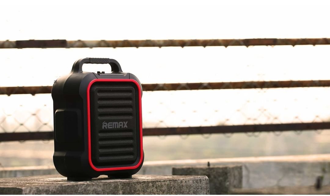 REMAX RB X3 Portable Bluetooth Speaker with Wireless Mic