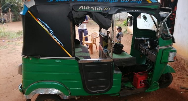 Bajaj RE Three wheeler 2015