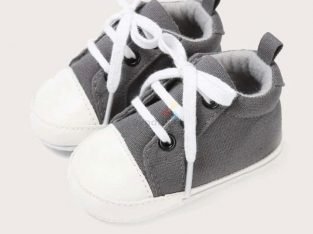 Baby Boy Cap Toe Lace Up front sneakers