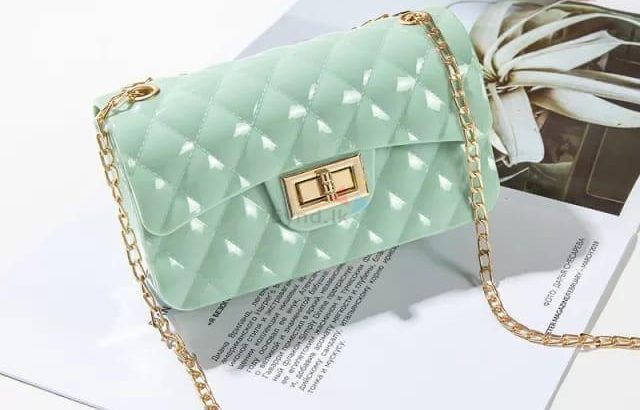 Womens Chain Hand Bag