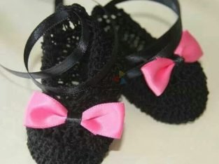 Crochet Baby Girl Shoes