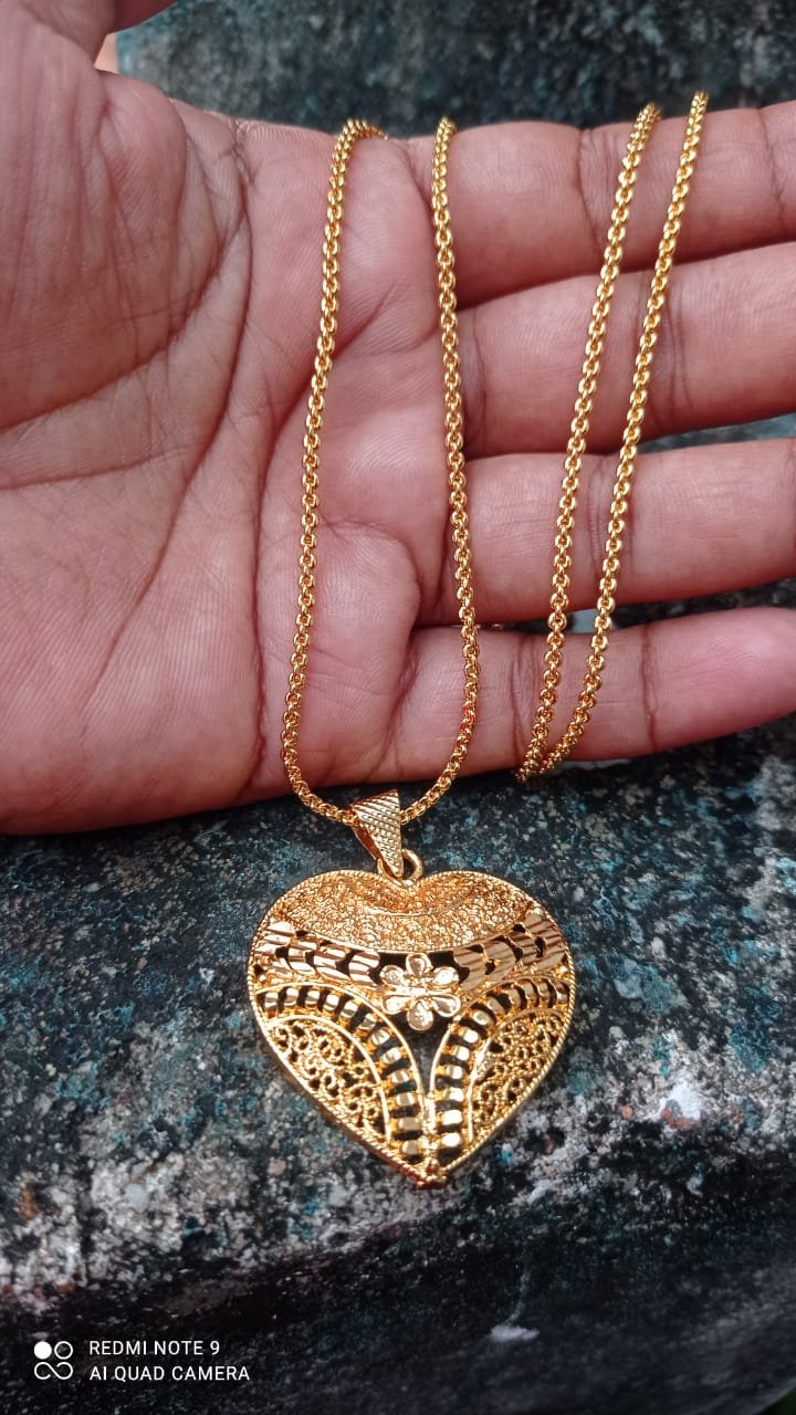 Fashion Chain With Pendant