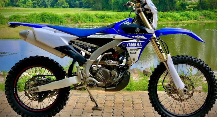 Yamaha YZF 2017