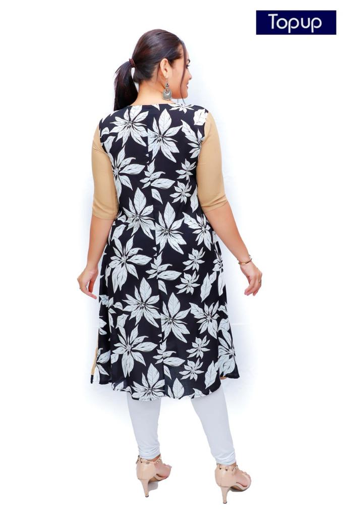 Ladies fashionable tops
