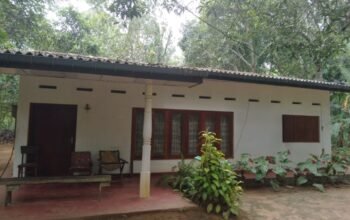Land with House for Sale in Beliatta