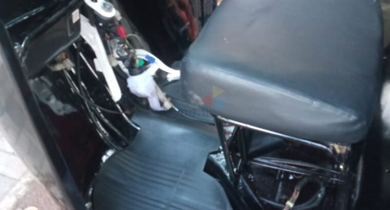 Bajaj RE Three Wheeler 2009