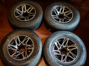 15 Alloy Wheel with Tires