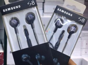 SAMSUNG AKG HEADPHONES
