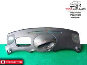 Toyota Vitz SCP10 Dashboard