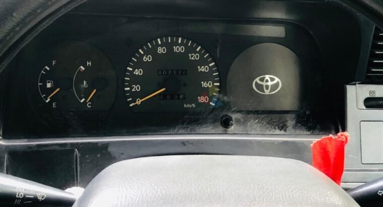 Toyota Hiace LH103 DX 1994