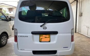 Nissan Caravan 2011