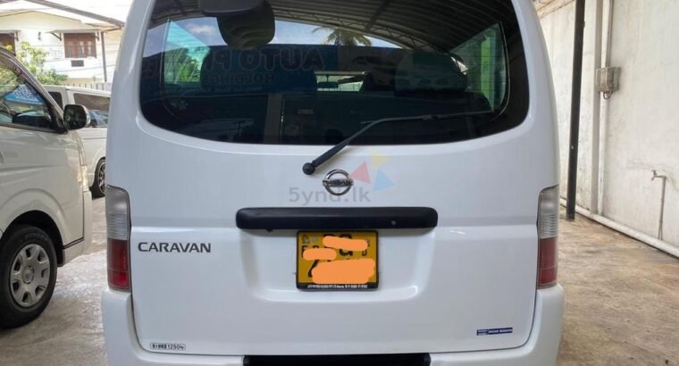 Nissan Caravan 2011