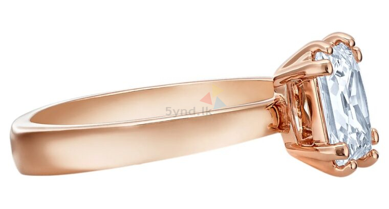 Swarowski Attract ring (Engage