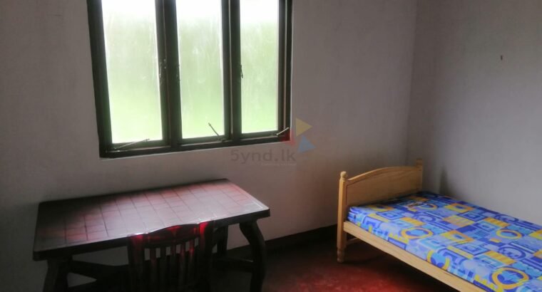 Room For Rent In Pannipitiya