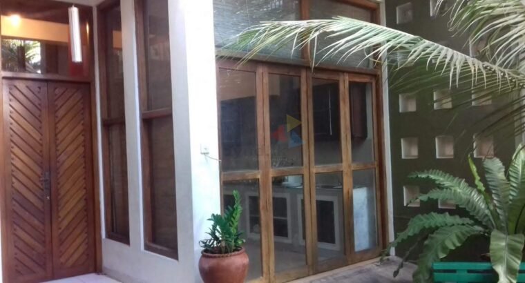 Upstair House For Rent In Colombo 06