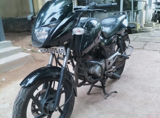 Bajaj Pulsar 150 2015